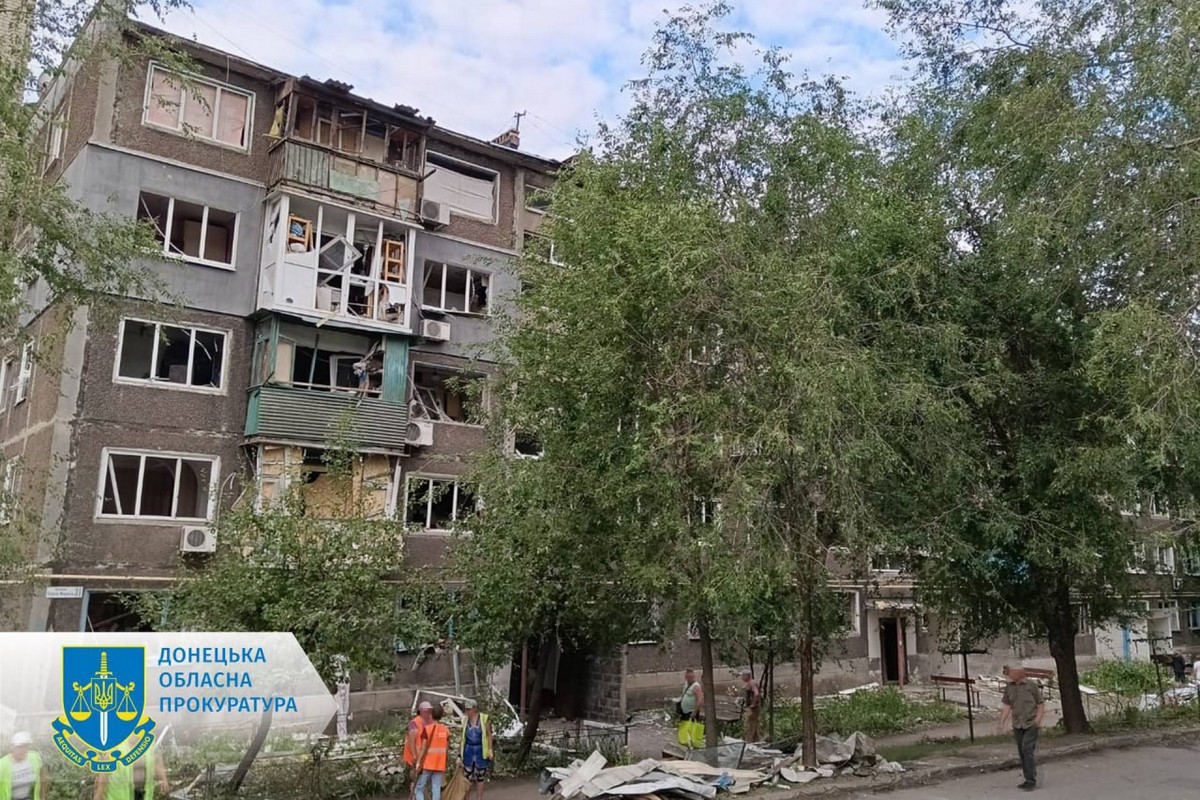 Росіяни скинули бомбу на житлові квартали Селідового