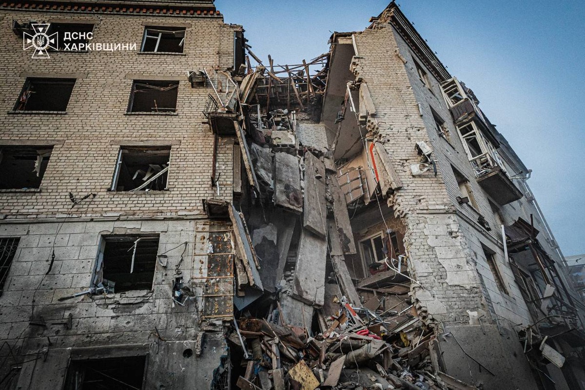 53 постраждалих, 2 загиблих: у Харкові завершили розбір завалів після удару КАБами