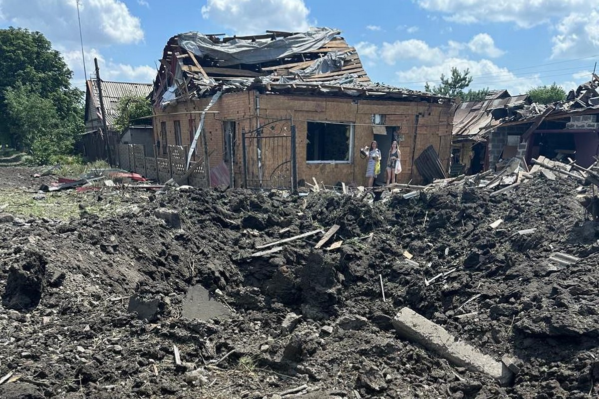 Один із найбільших ударів: щонайменше 4 загиблих, 34 поранених, серед них діти, у Покровську