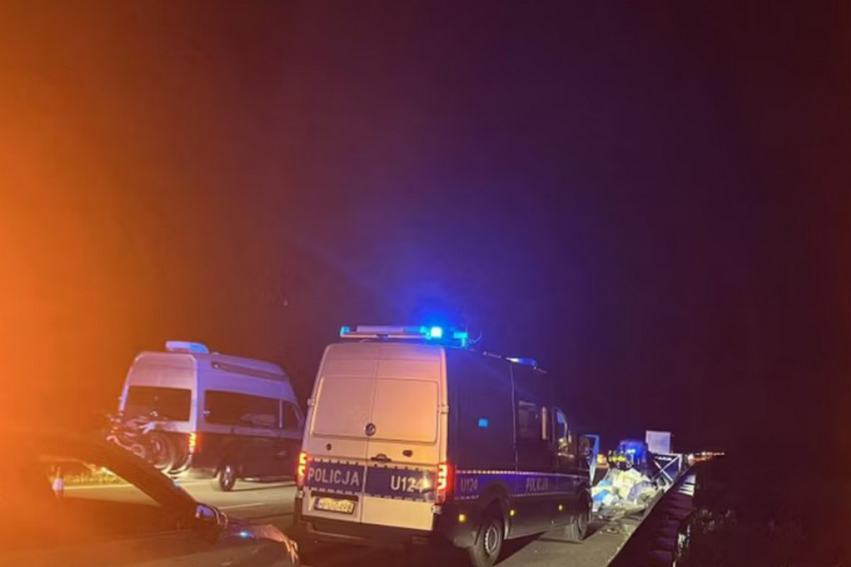 Автобус з українцями потрапив в смертельну ДТП у Польщі: що відомо 
