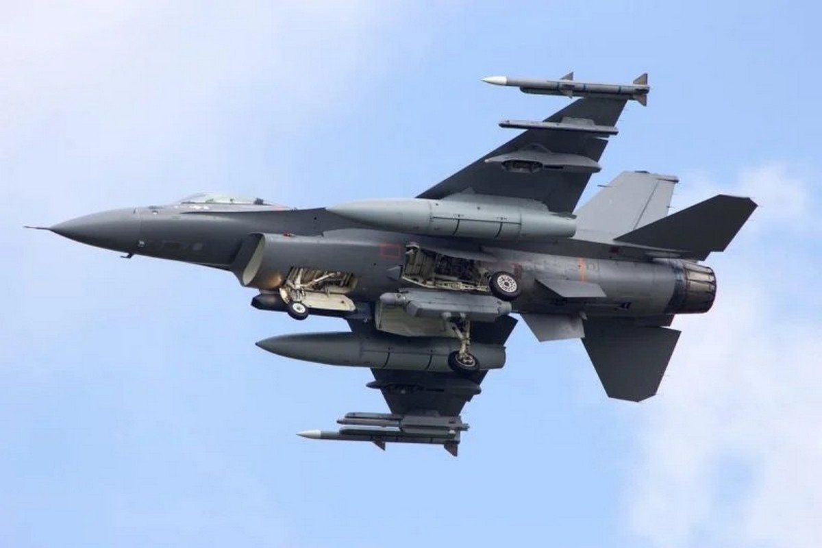 У росії оголосили винагороду за перший знищений F-16 в Україні - яка сума