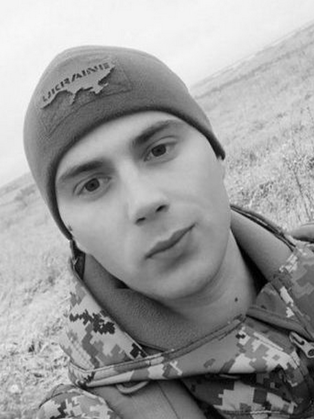 Усов Павло Віталійович народився у 1995 році в с Стара Вижівка Волинської області. Загинув 11 березня у танковому бою під Києвом