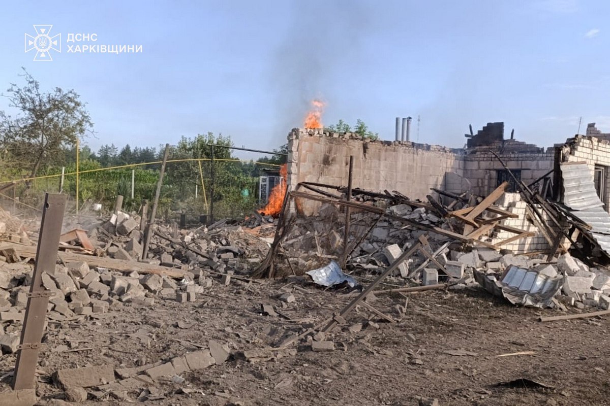 Обстріли Харківської області 4 липня – є поранені, зруйнована цивільна інфраструктура