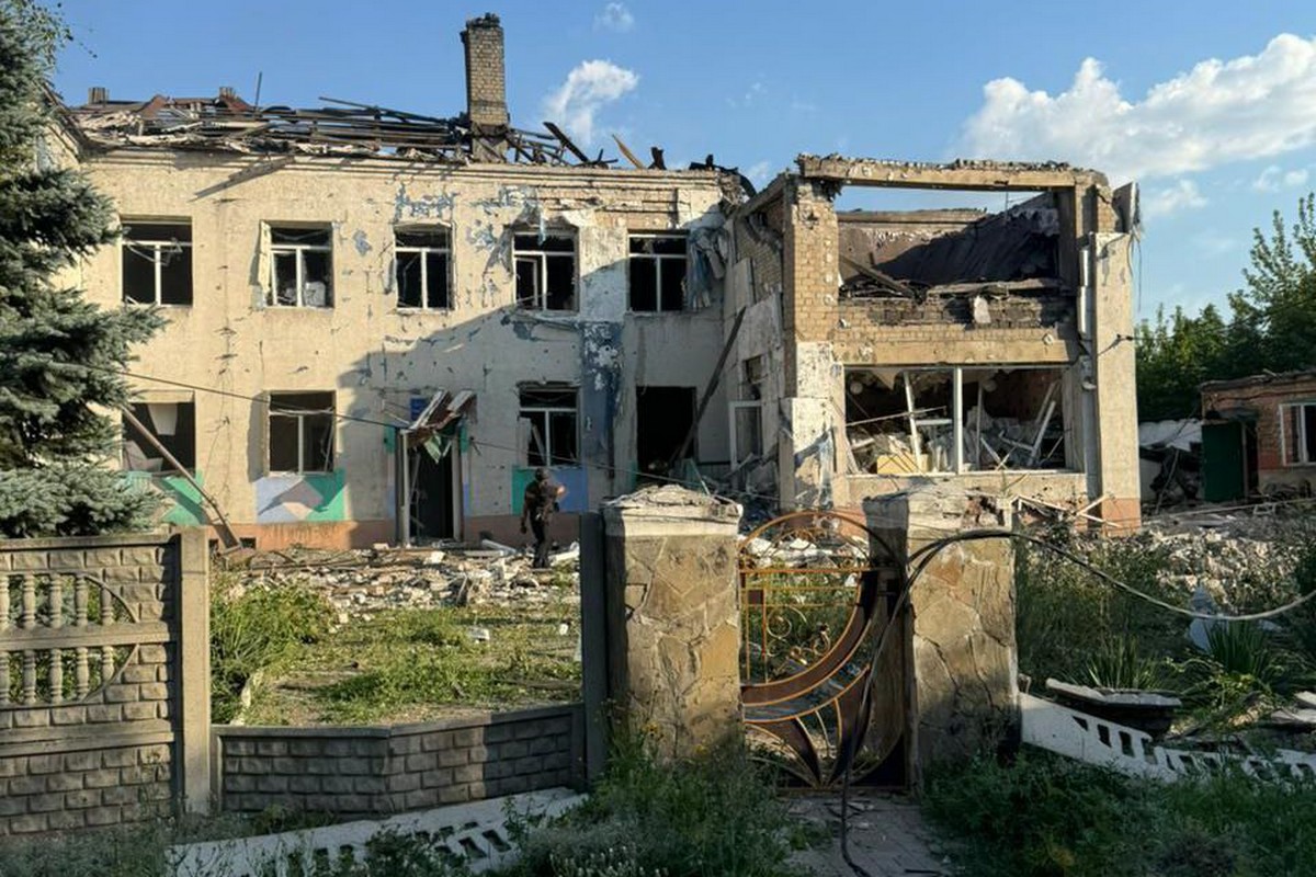 Росіяни атакували Мирноград: загинула дитина, 12 поранених – серед них теж діти