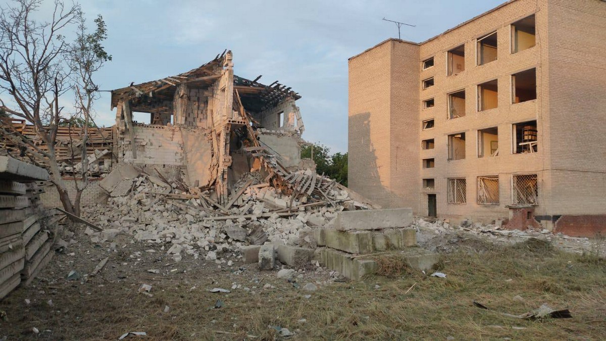 Фото наслідків атаки на місто Чугуїв
