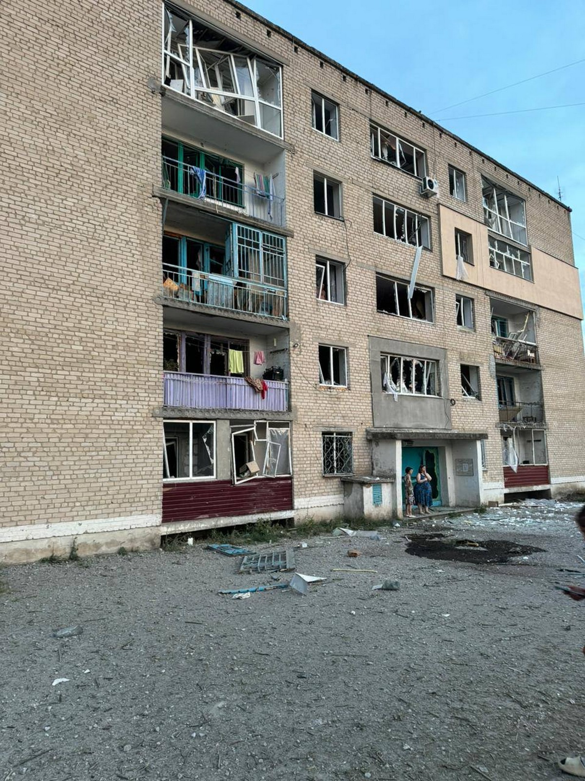 Фото наслідків атаки на місто Чугуїв