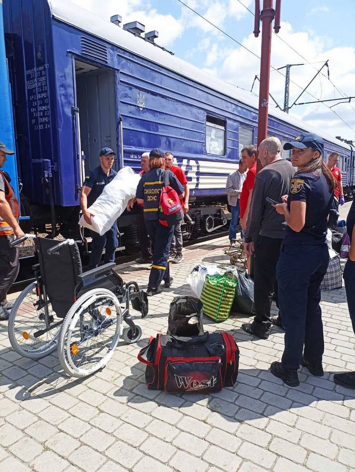 На Волинь прибув черговий евакуаційний потяг з Донеччини: яку допомогу отримують евакуйовані