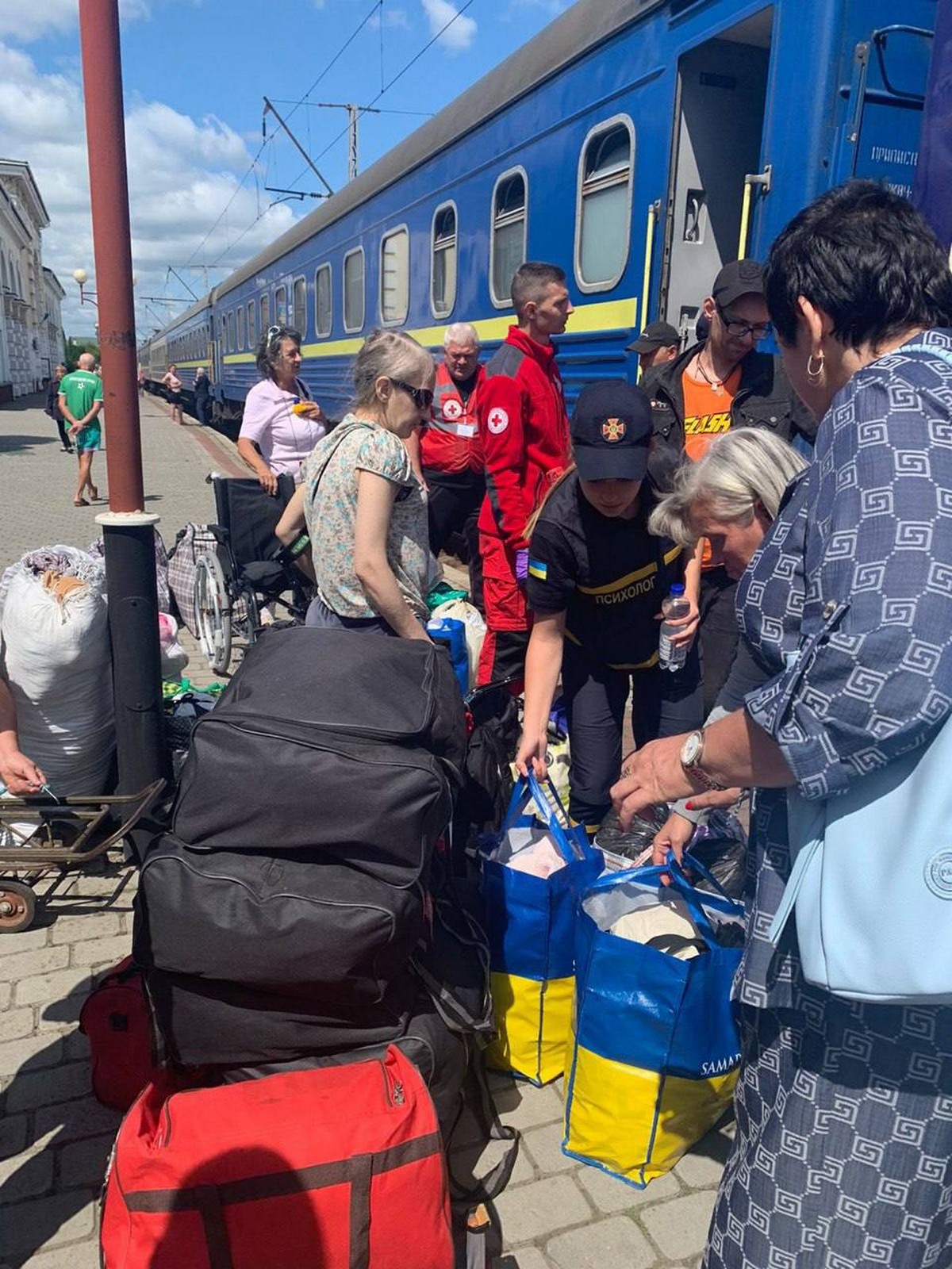 На Волинь прибув черговий евакуаційний потяг з Донеччини: яку допомогу отримують евакуйовані