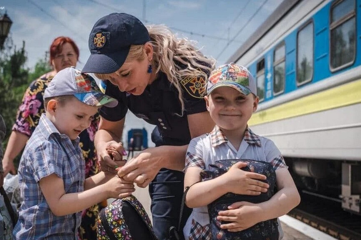 Ухвалено обов’язкову евакуацію дітей ще з трьох населених пунктів Донеччини