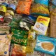 Гумантіарна допомога для ВПО у Дніпрі – хто може отримати продуктові набори