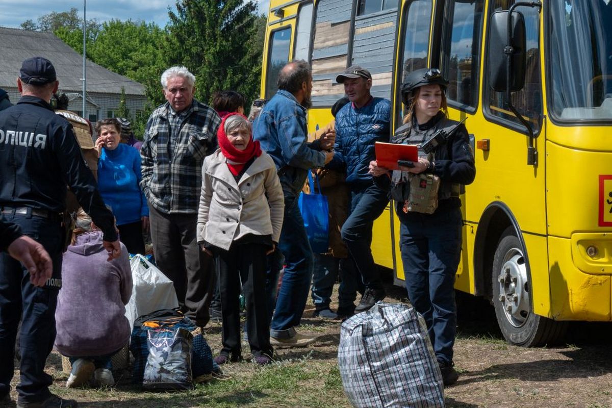 У Мирнограді батьки відмовляються вивозити дітей – їх розшукуватиме поліція