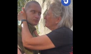 Хлопець з дивним поглядом на відео: стало відомо, що робили з ним росіяни в полоні