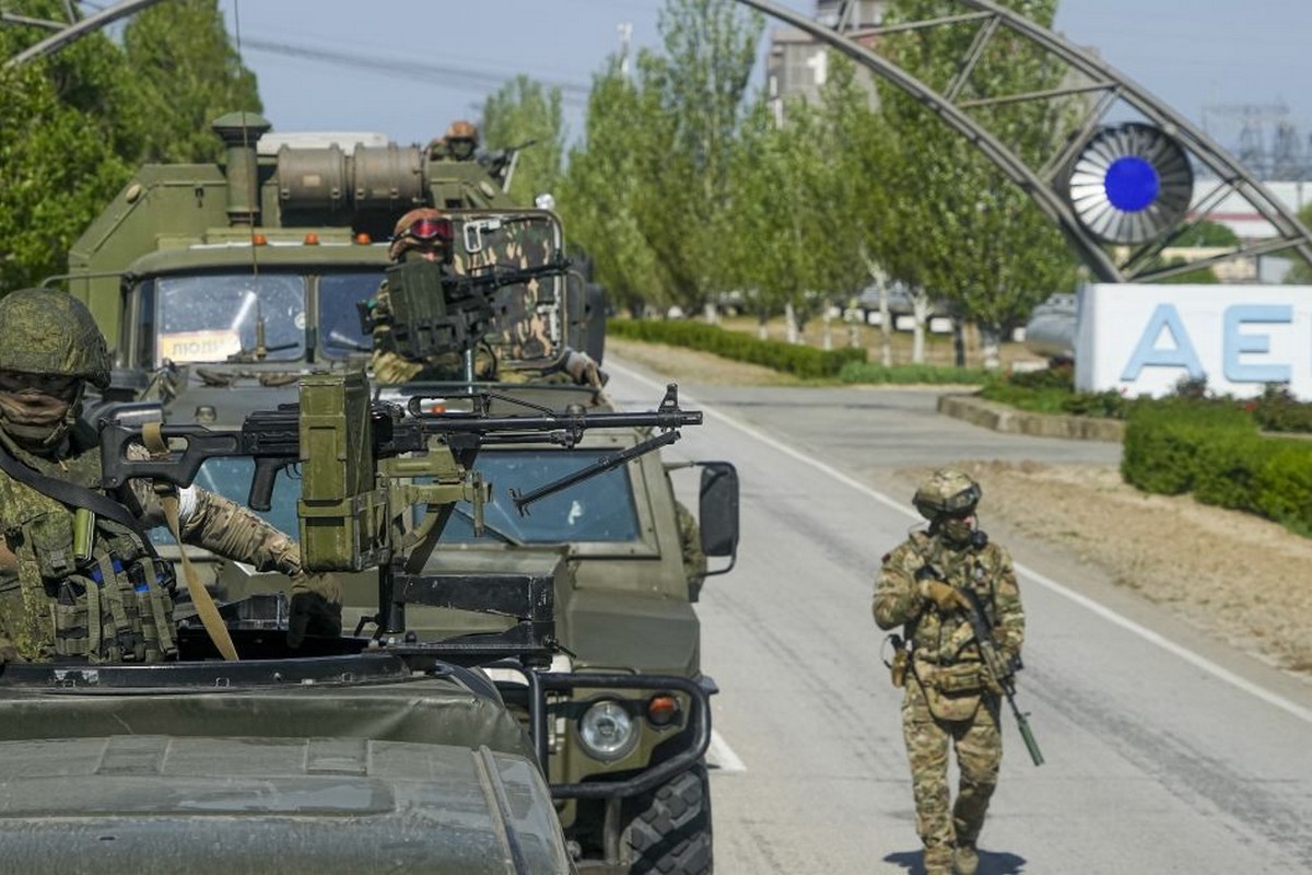 "Досі бояться наступу з боку Дніпра": названо кількість окупантів на ЗАЕС і їх склад