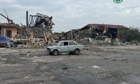 Окупанти скинули 4 бомби на Ямпіль: є загиблі, а серед поранених чотирирічний малюк