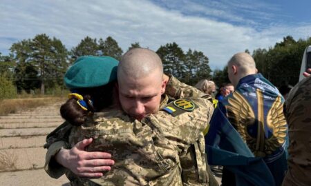 Україна повернула з полону ще 49 своїх громадян: серед них військові, цивільні, а також Герой України (фото)