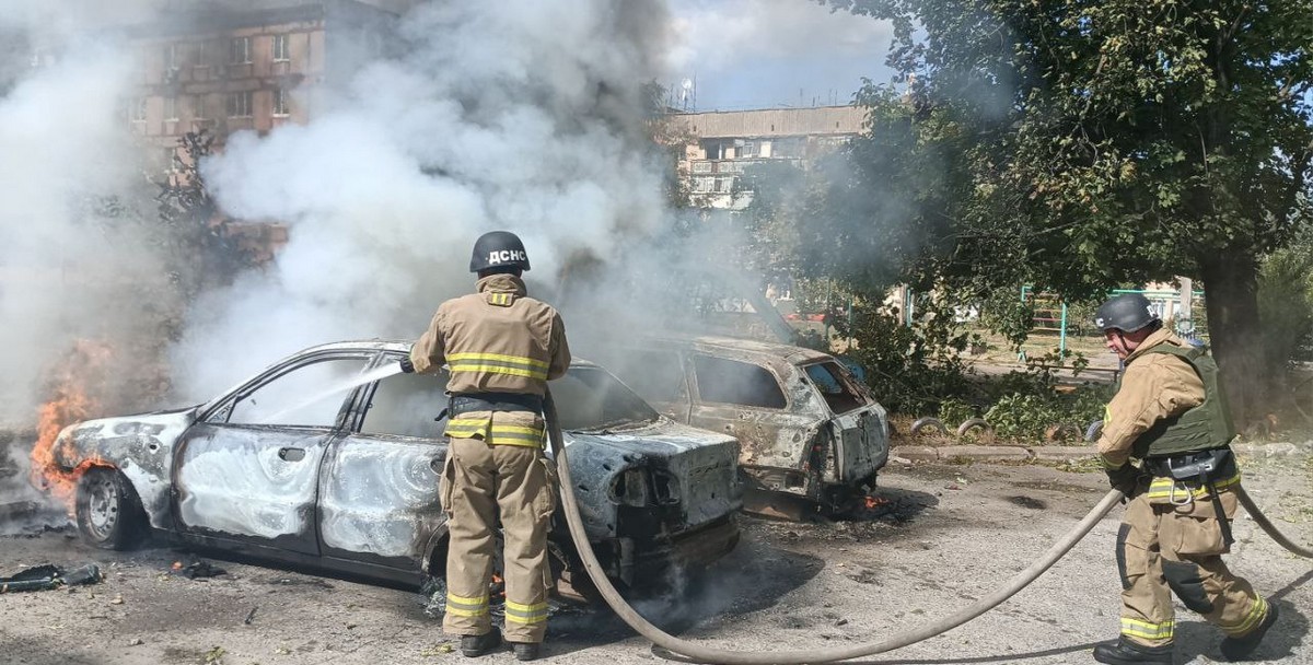 Ворог обстріляв два міста на Нікопольщині