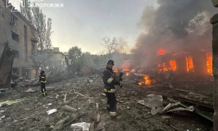 Наймасованійший удар по місту Запоріжжя: ворог поцілив по житловій забудові (фото)