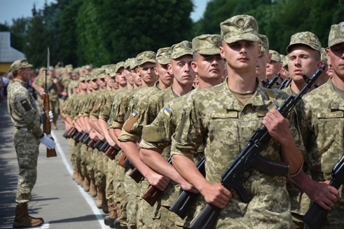 Які відмінності між призовниками та військовозобов'язаними — пояснення адвоката 