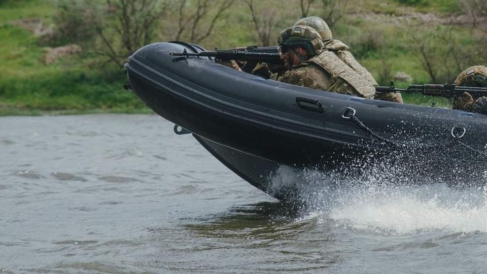 3 жовтня на фронті: ворог намагається просунутися до міст Курахове і Селідове