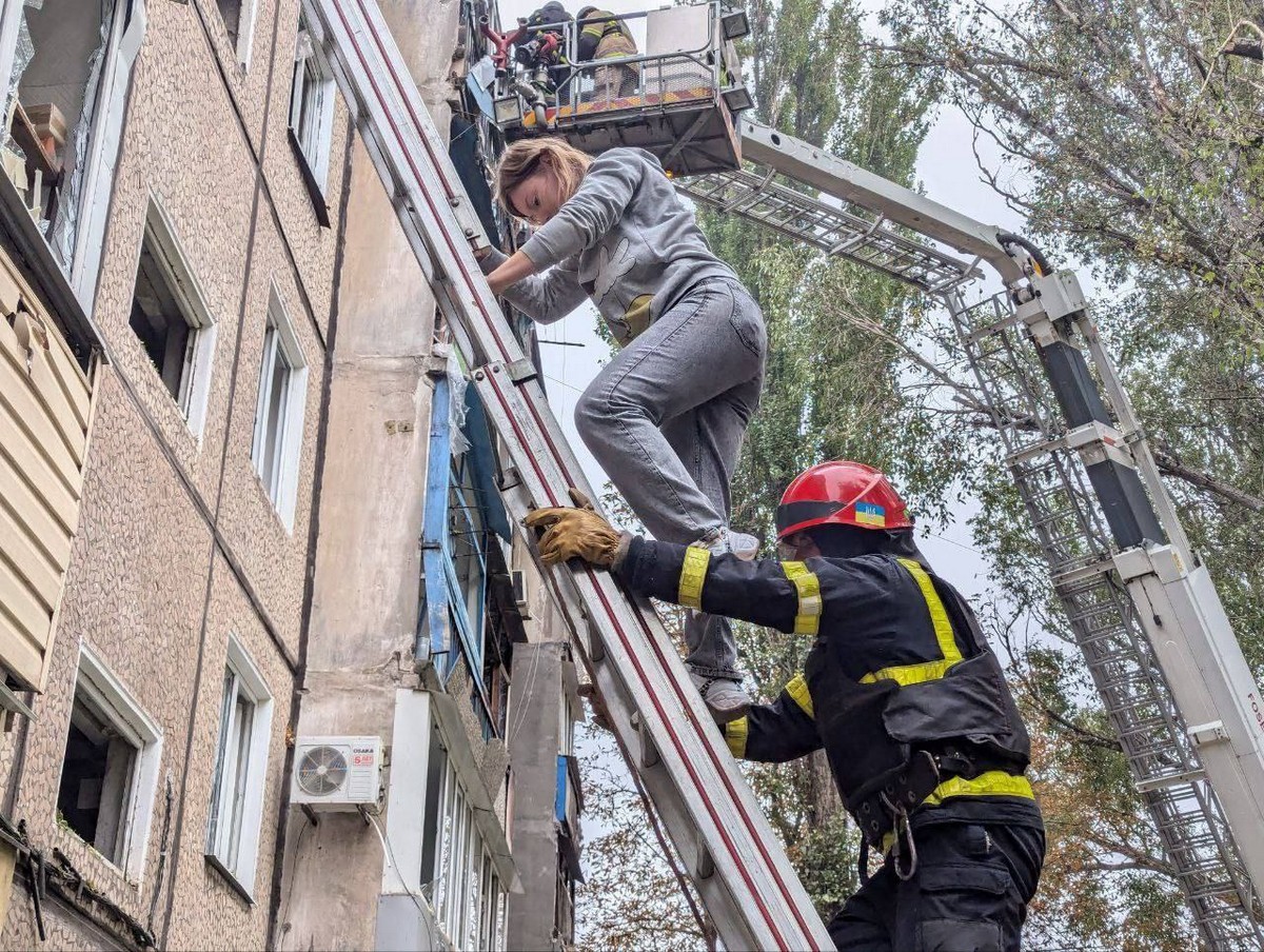 Масована повітряна атака в ніч на 10 жовтня: багато загиблих і поранених – все, що відомо