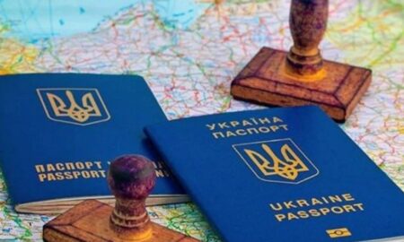 Чи можуть виїхати за кордон люди з подвійним громадянством – відповідь ДПСУ