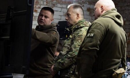 «Ситуація під контролем»: Сирський відвідав підрозділи ЗСУ на Курщині і Сумщині