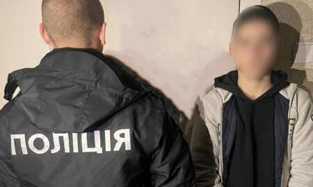 Двоє 16-річих підлітків підпалили поліцейське авто за гроші на Миколаївщині (фото, відео)