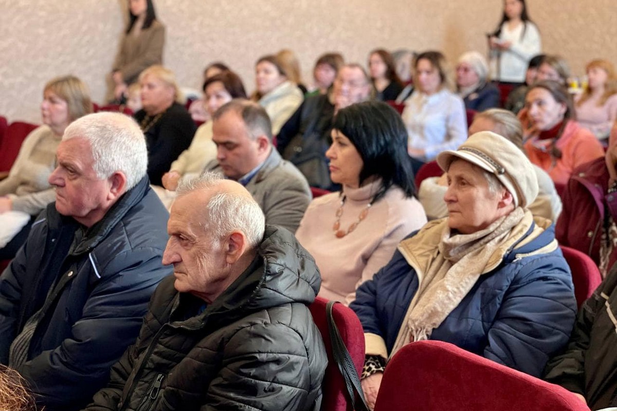 Центр підтримки ВПО з Донеччини відкрився на Волині: яку допомогу можна отримати