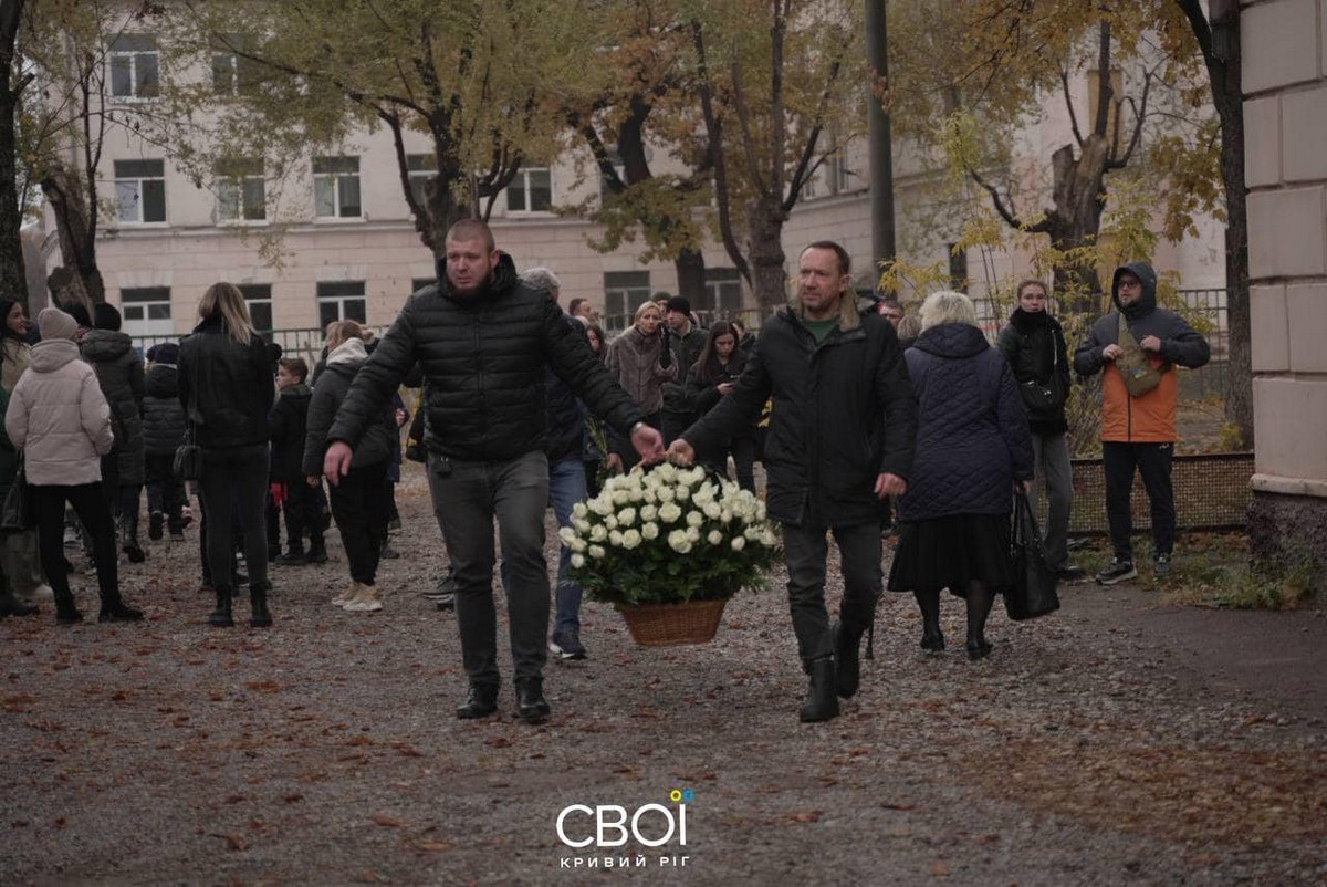 У Кривому Розі сьогодні прощаються з родиною Кулик, вбитою окупантами (фото)