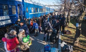 Евакуація з Донеччини: які області зараз приймають і яку допомогу можна отримати