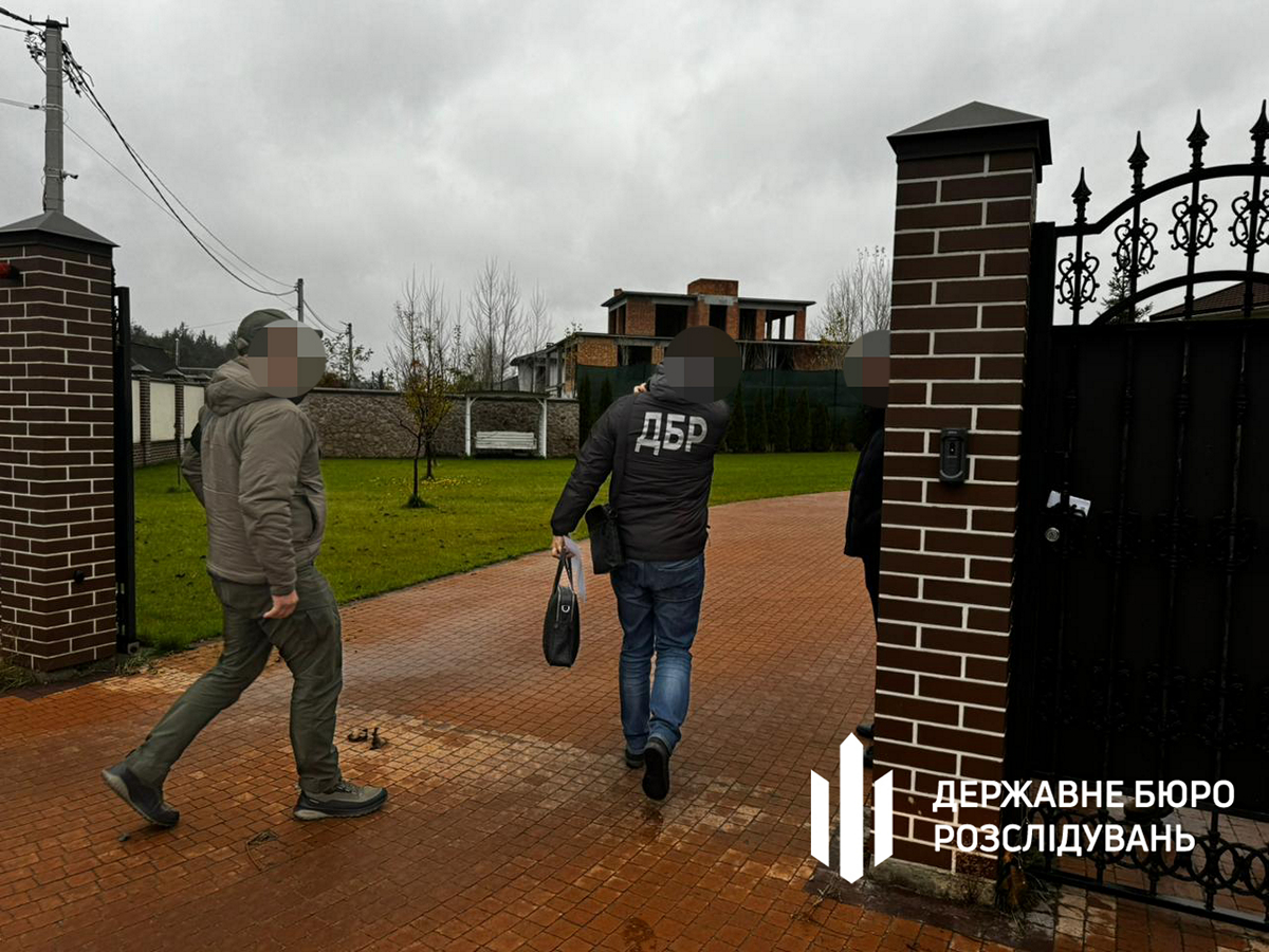 Закликав почати «діалог» з росією - ще один народний депутат України отримав підозру у державній зраді