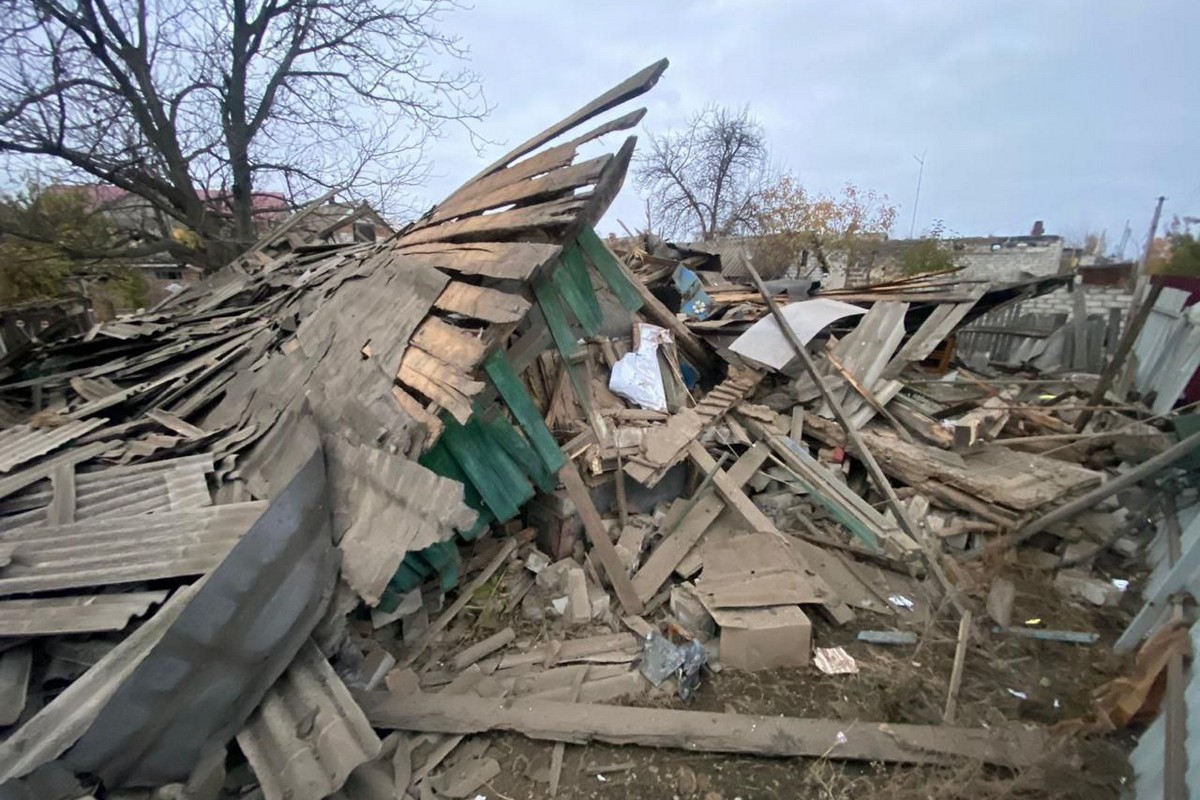 Понівечено близько 100 будинків, є загиблі і поранені: Донеччина у вогні (фото)