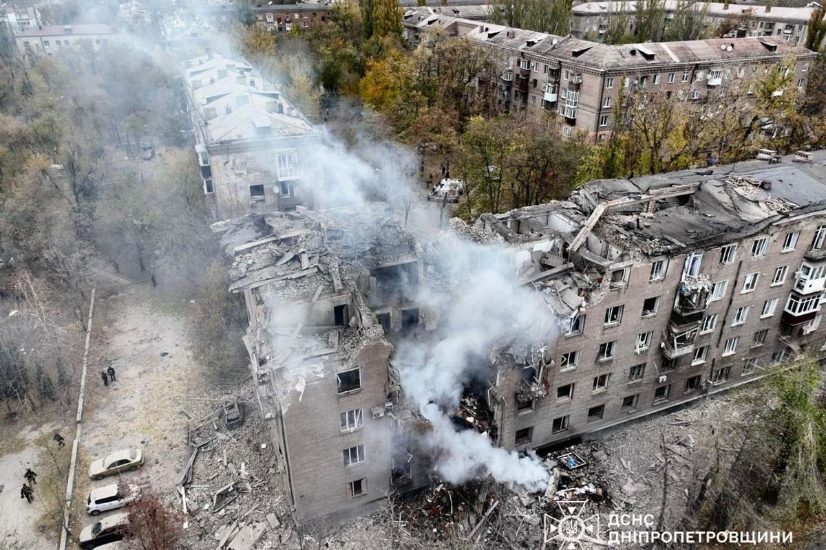 Масована повітряна атака 11 листопада: загиблі і десятки поранених, пожежі і руйнування – все, що відомо