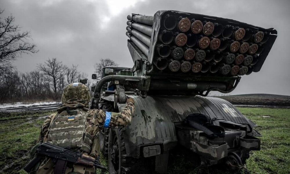 10 грудня на фронті: ворог просунувся на 10 ділянках, зайшов на Сумщину, сталося 175 боєзіткнень