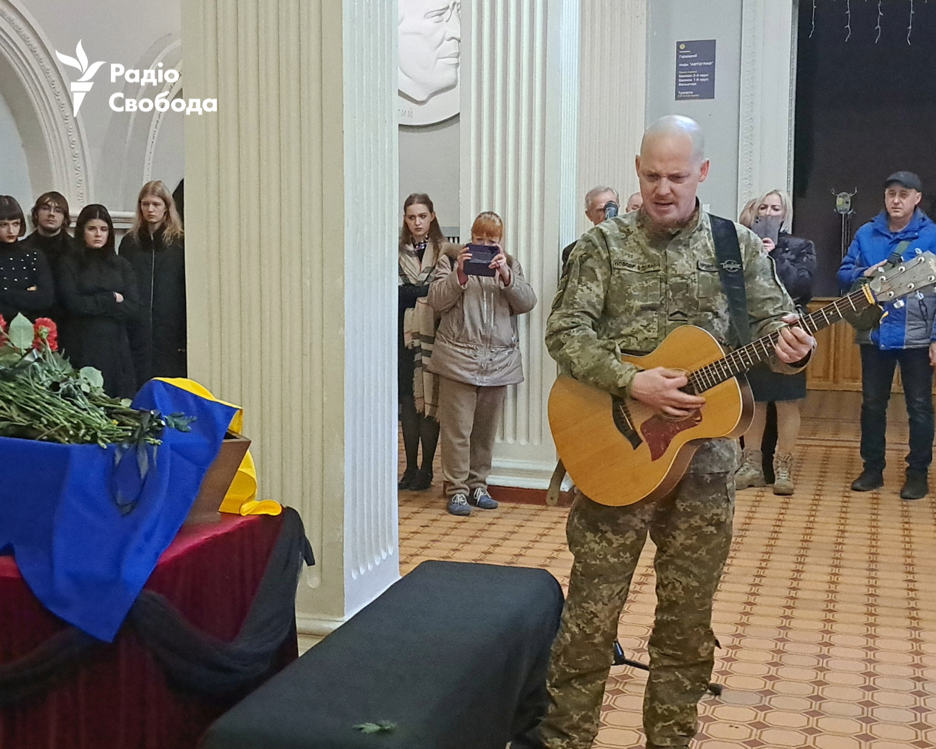 У Дніпрі простилися з полеглим на війні актором Яковом Ткаченком: фото