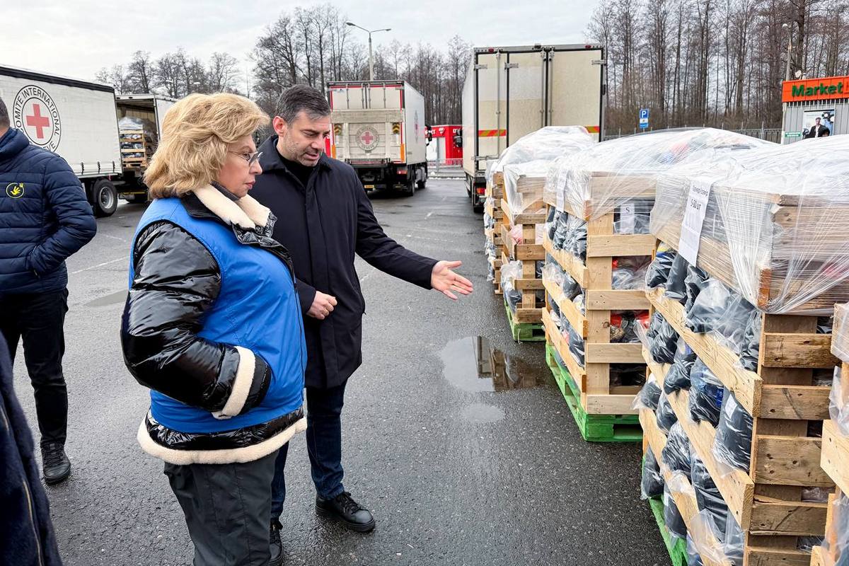 Україна передала листи і 1500 посилок для військовополонених, яких утримують у росії