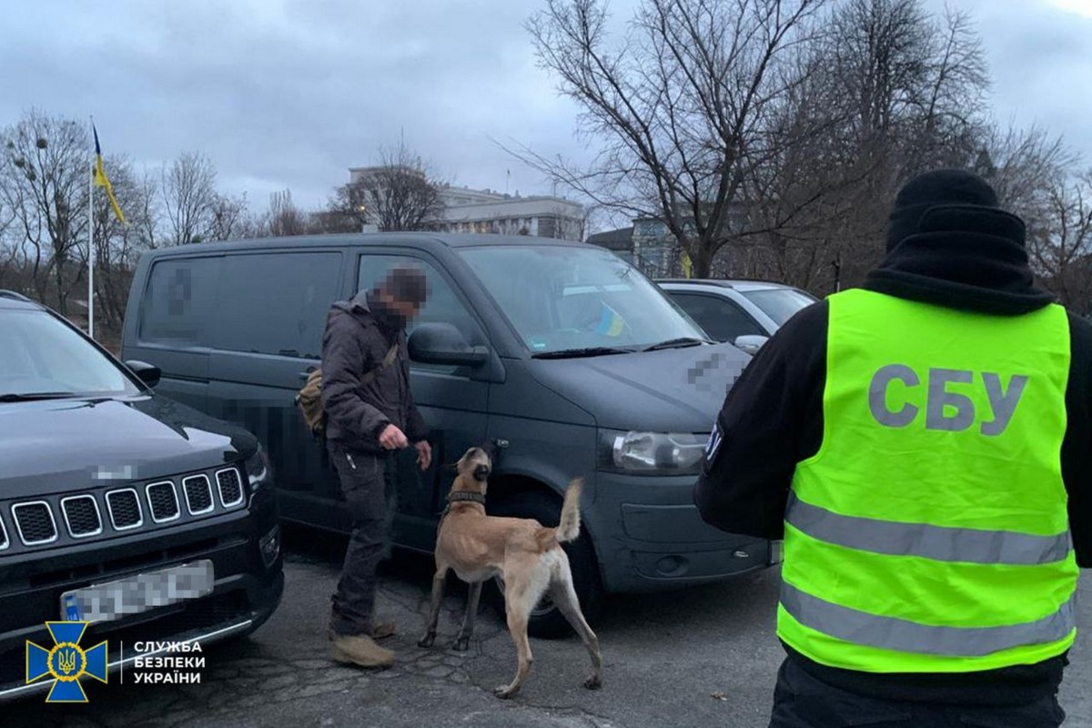 Сьогодні у центрі Києва проходять контррозвідувальні заходи (фото)