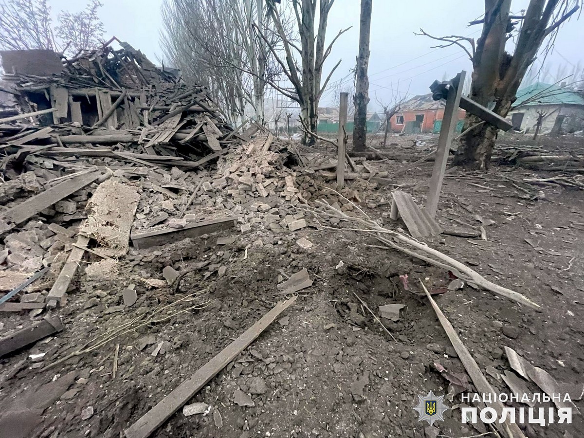 Окупанти нищать Донеччину: вбили ще одну людину і поранили сімох – фото масштабних руйнувань