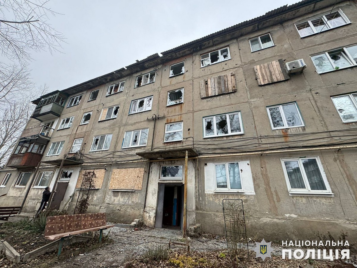 Окупанти нищать Донеччину: вбили ще одну людину і поранили сімох – фото масштабних руйнувань