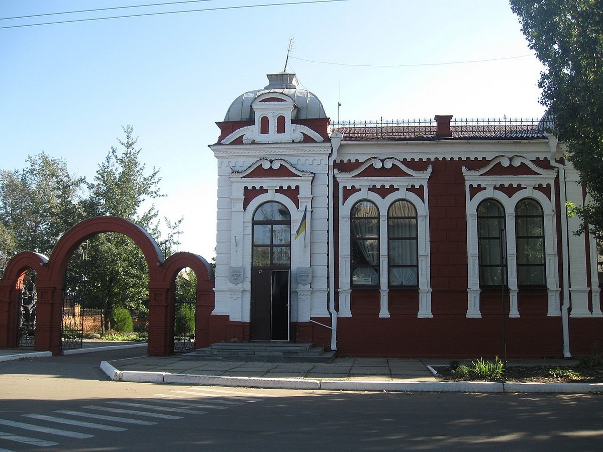 Банк товариства єврейських та німецьких колоністів. Наразі Гуляйпільський краєзнавчий музей розташований в будівлі 1901 року