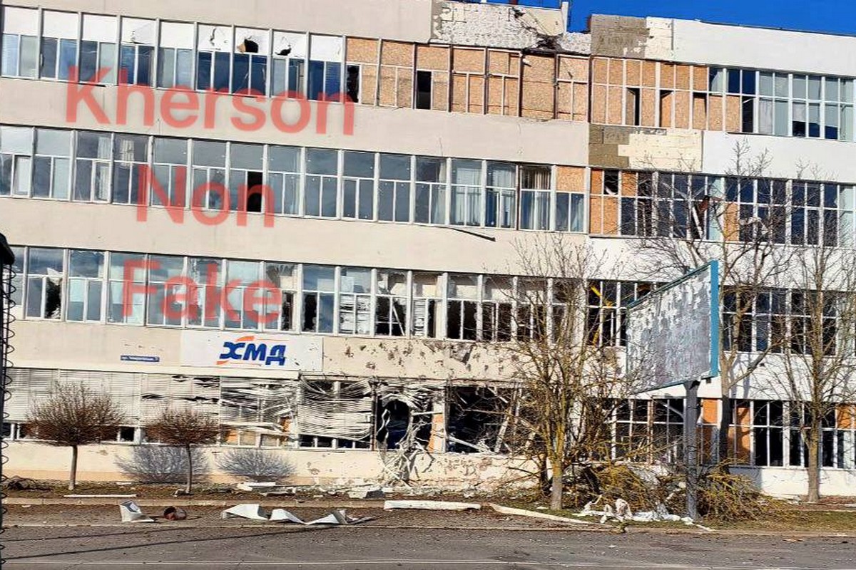 Ворог атакує Херсон 5 січня: вже двоє поранених (фото, відео)