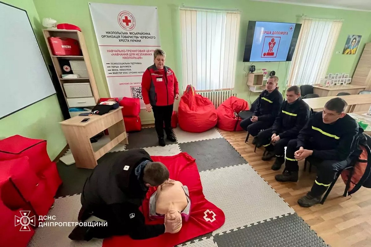 На Нікопольщині рятувальники і волонтери провели тренінг з надання домедичної допомоги