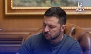 Цигарки подорожчають на 40 грн за пачку: Зеленський підписав закон