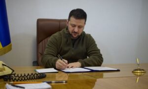 Зеленський підписав закон, який дозволяє направляти ЗСУ за кордон під час воєнного стану